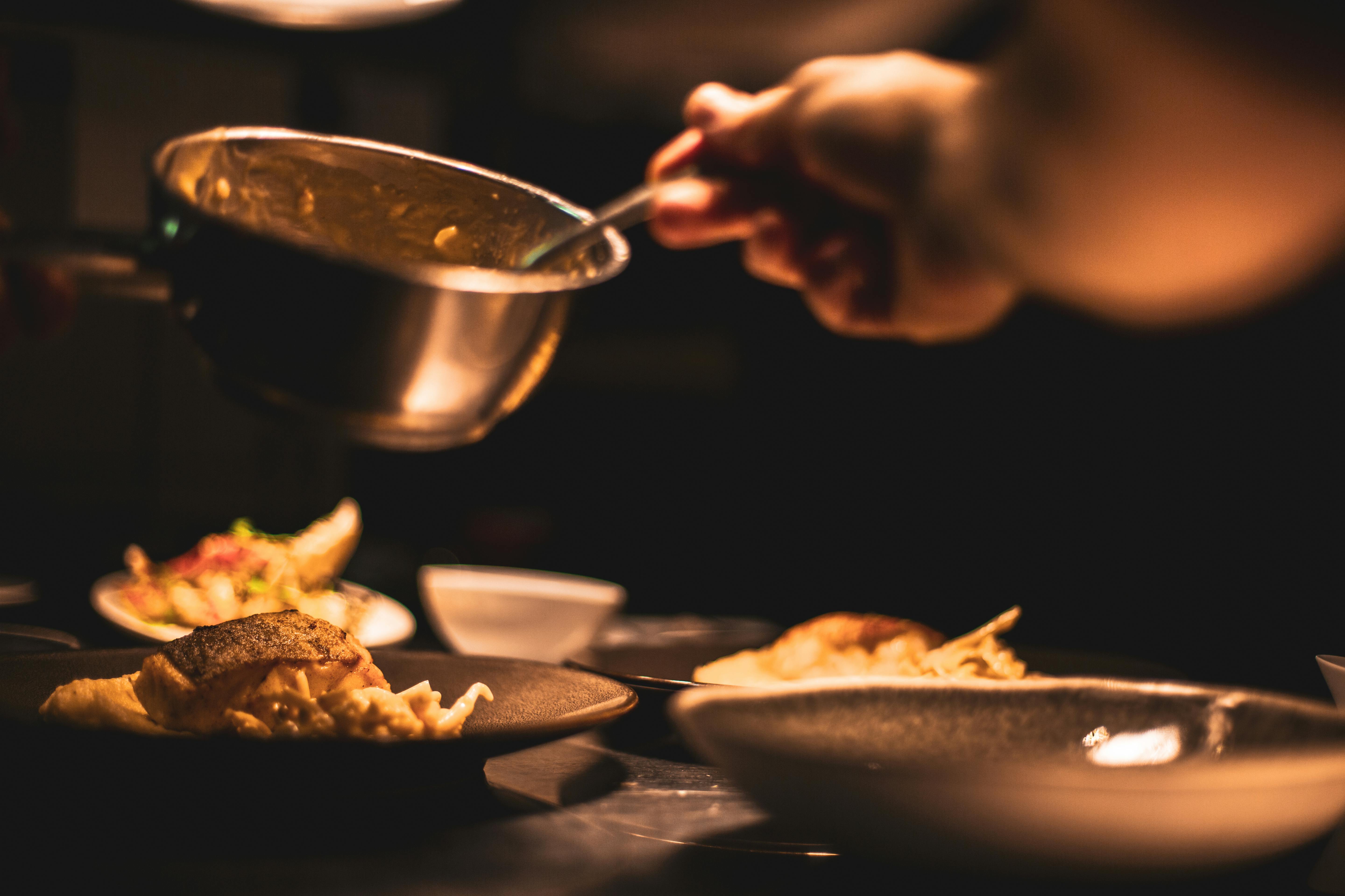 L'ART DE LA PATIENCE : L'IMPORTANCE DE LAISSER REPOSER LA VIANDE APRÈS LA CUISSON